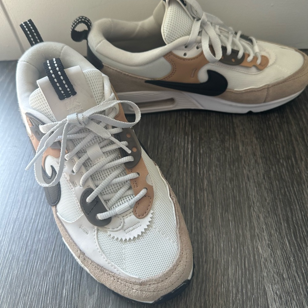 Nike Air Max 90 Futura - Picture 5 of 9